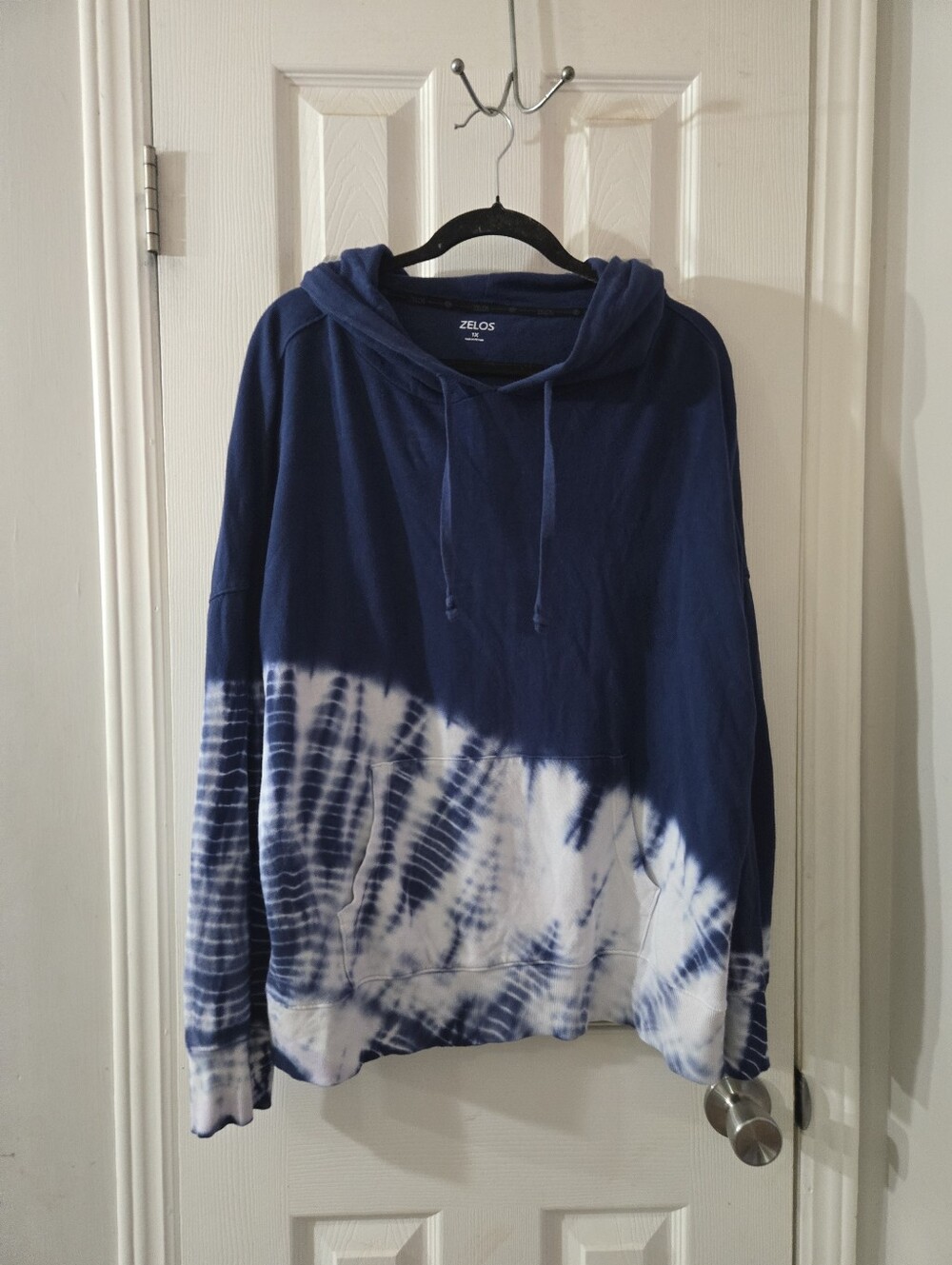 1x Zelos hoodie